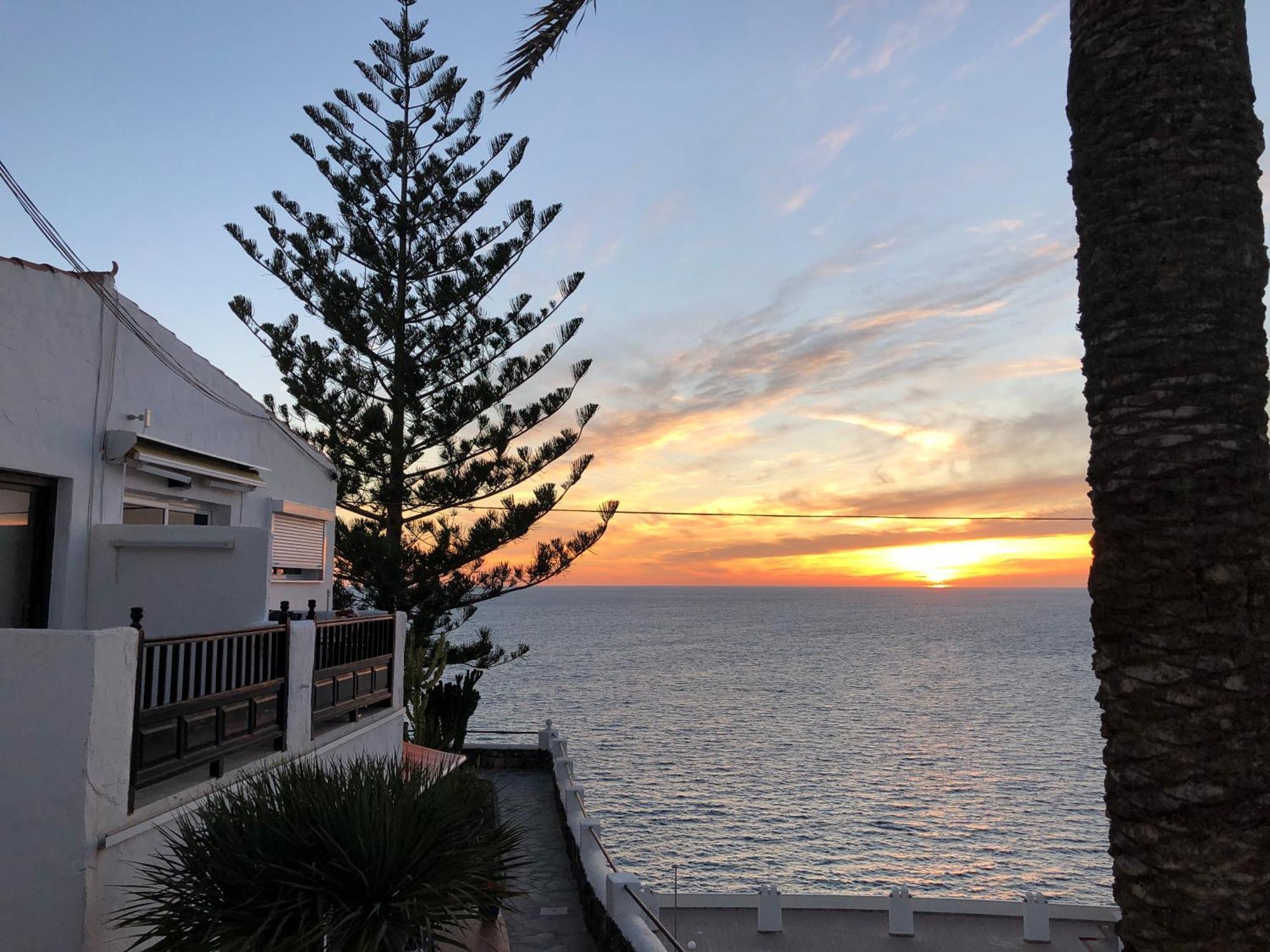 Deluxe Seaview-Sunsets !Transfe-R Inc! Pool,2Aircond,2Tv65",600Mb Dishwasher,,2 Beaches,Anfi-View Apartment Паталавака Екстериор снимка